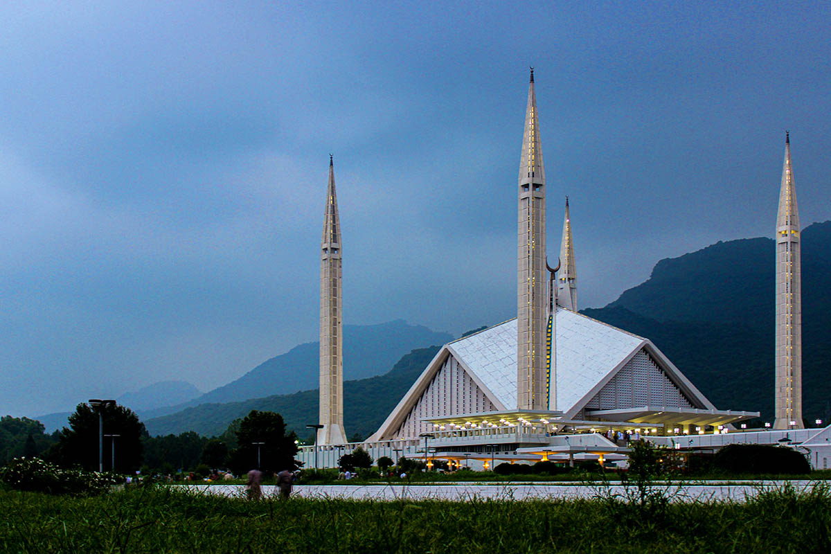 Faisal Mosque Islamabad – Gateway to K2 Base Camp Trek